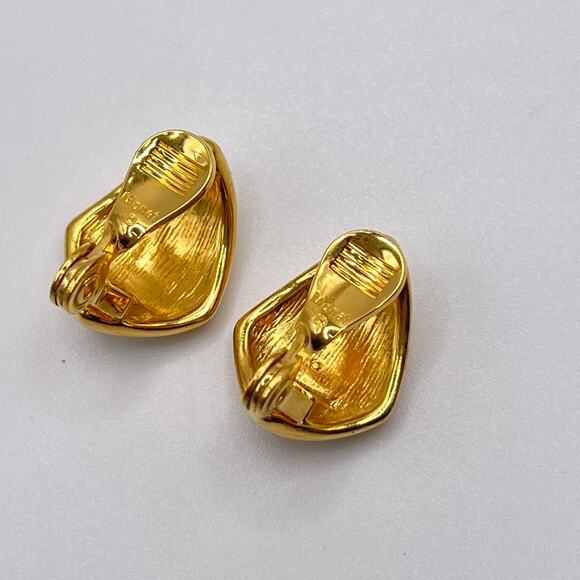Vintage Monet Clip On Earrings Gold Tone Ivory White Enamel Diamond Shape - Picture 3 of 5